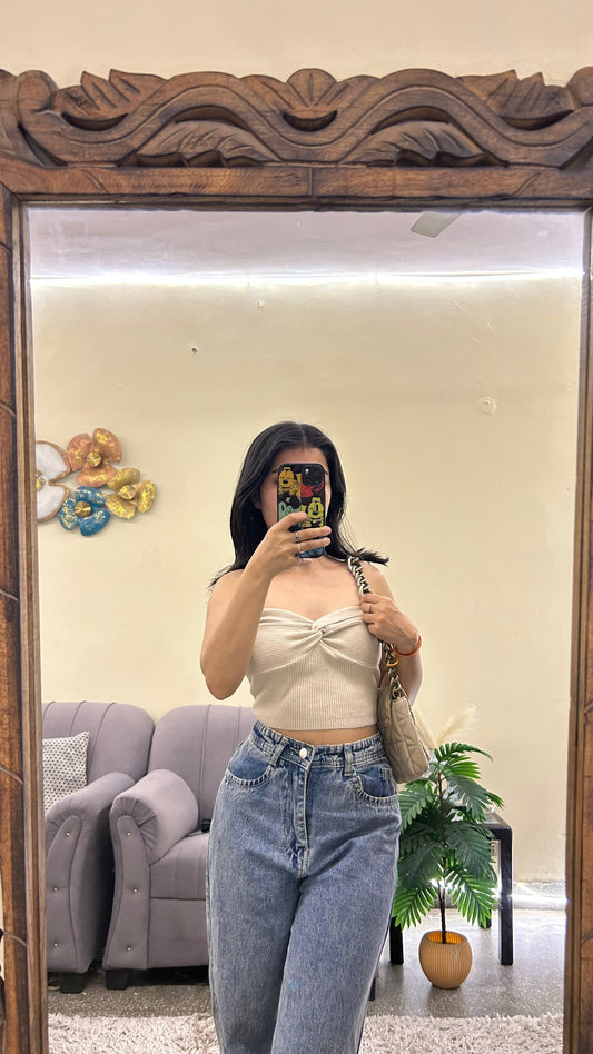 Cute top 32 bust